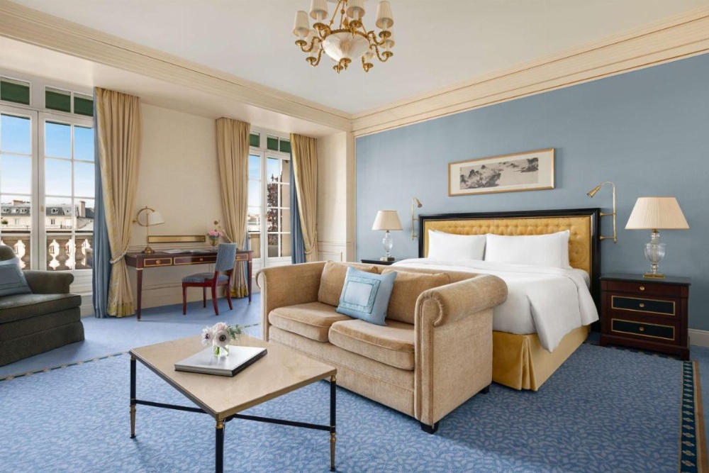 Shangri-La Hotel, Paris Image 20