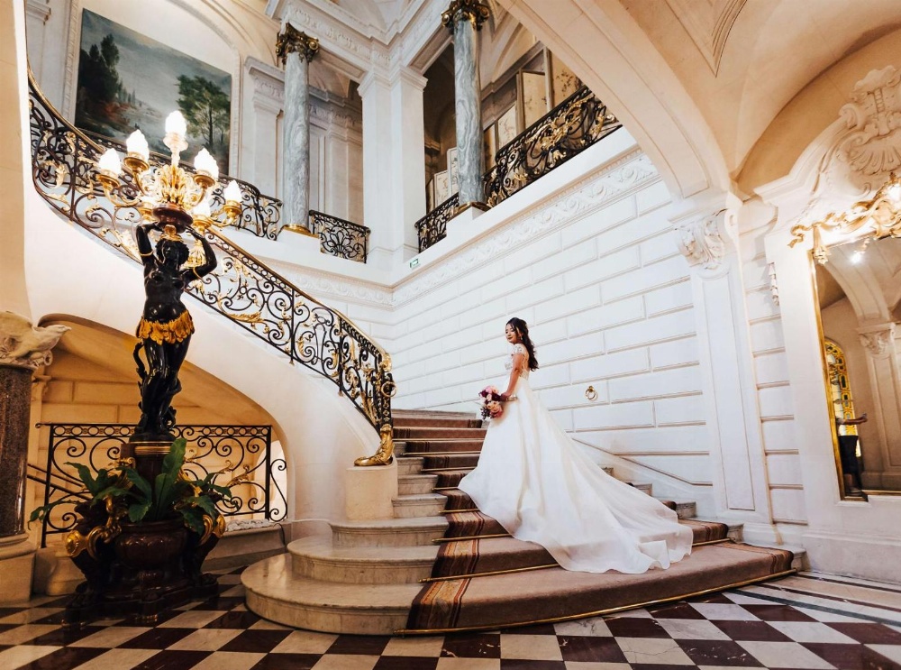 Shangri-La Hotel, Paris Main image