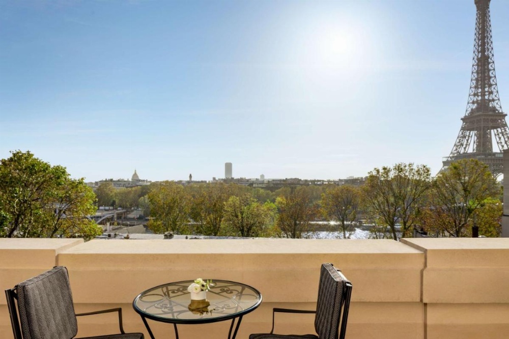 Shangri-La Hotel, Paris Image 31