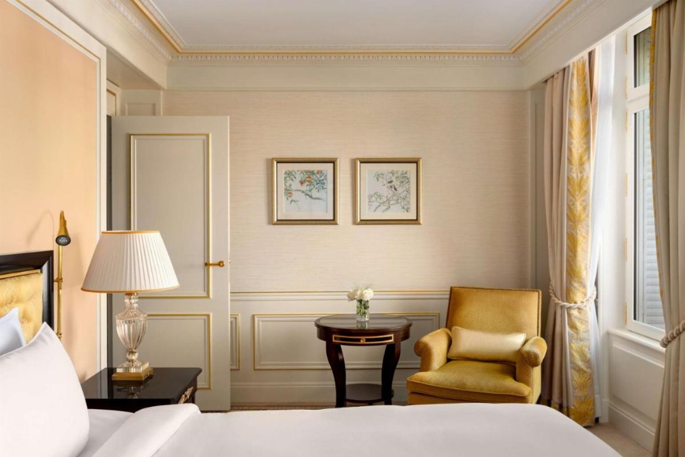Shangri-La Hotel, Paris Image 33