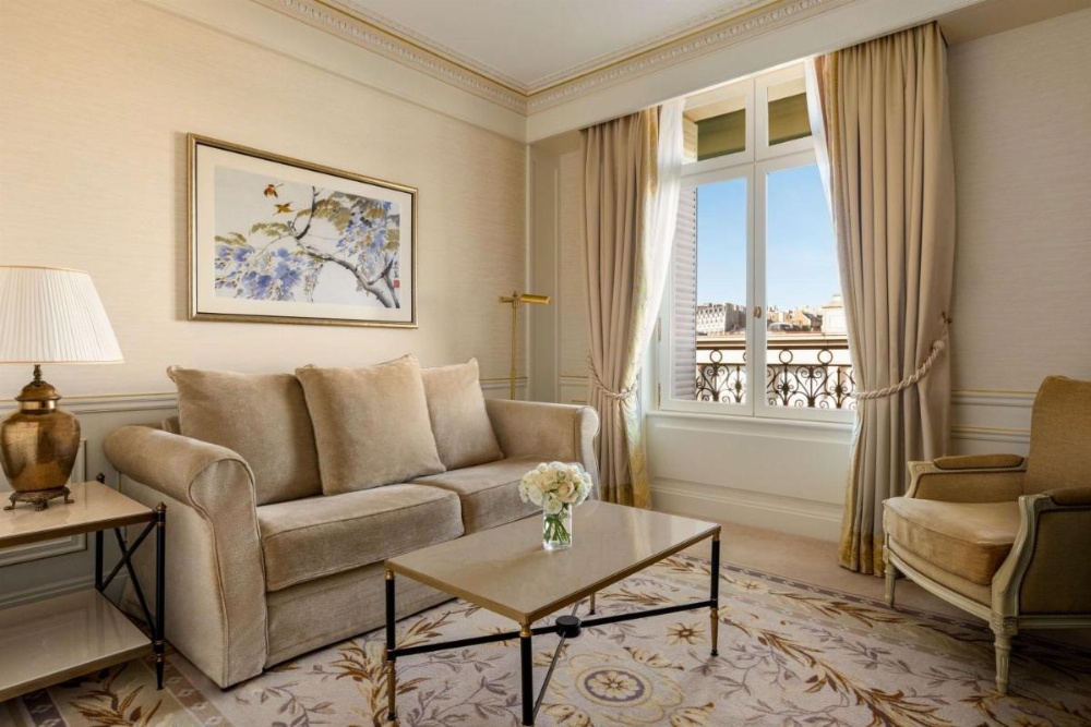 Shangri-La Hotel, Paris Image 34