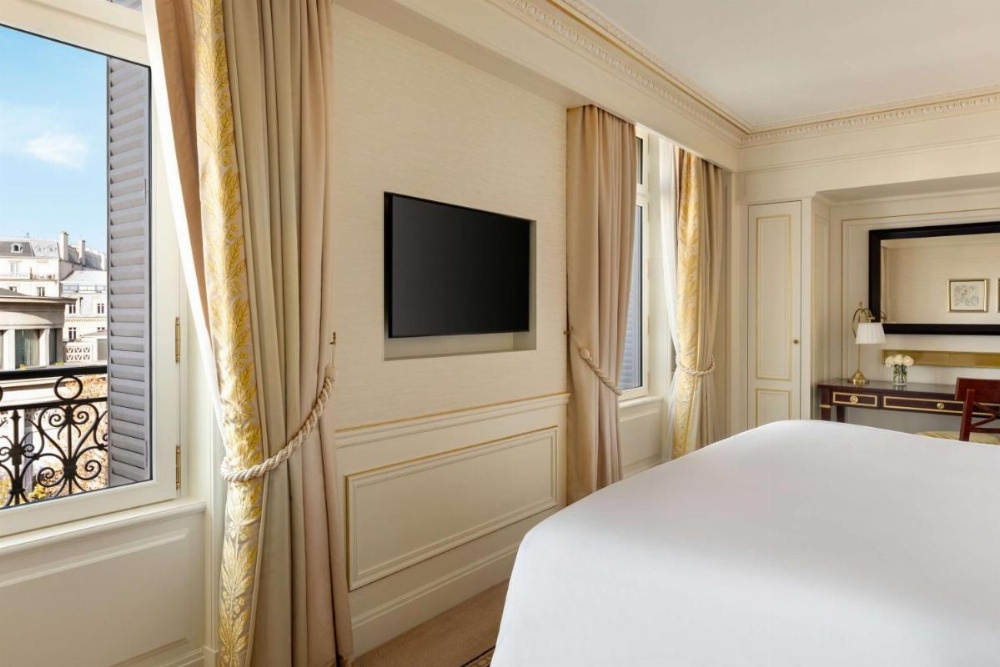 Shangri-La Hotel, Paris Image 36