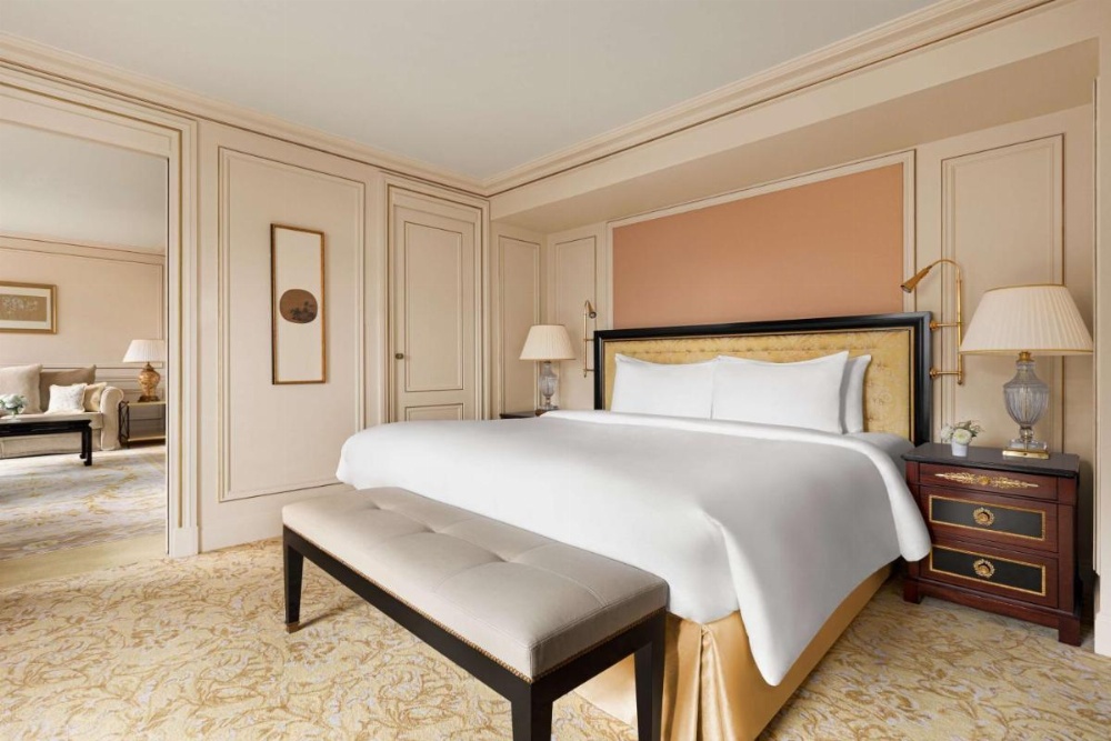 Shangri-La Hotel, Paris Image 39