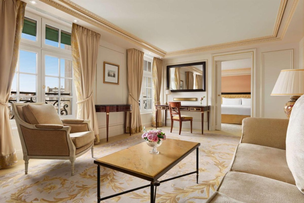Shangri-La Hotel, Paris Image 42